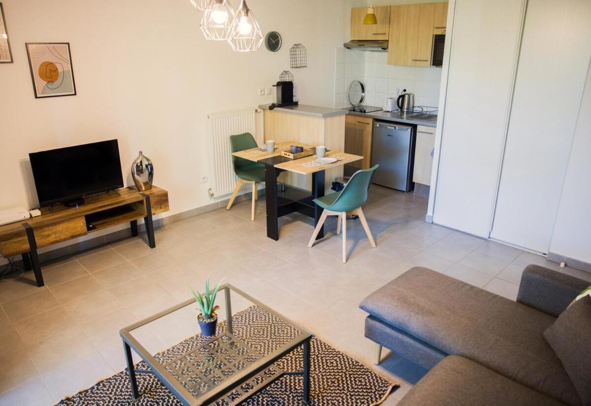 Le Jardin Sequoia ~ Climatisation ~ Parking Apartment LʼUnion Exterior foto